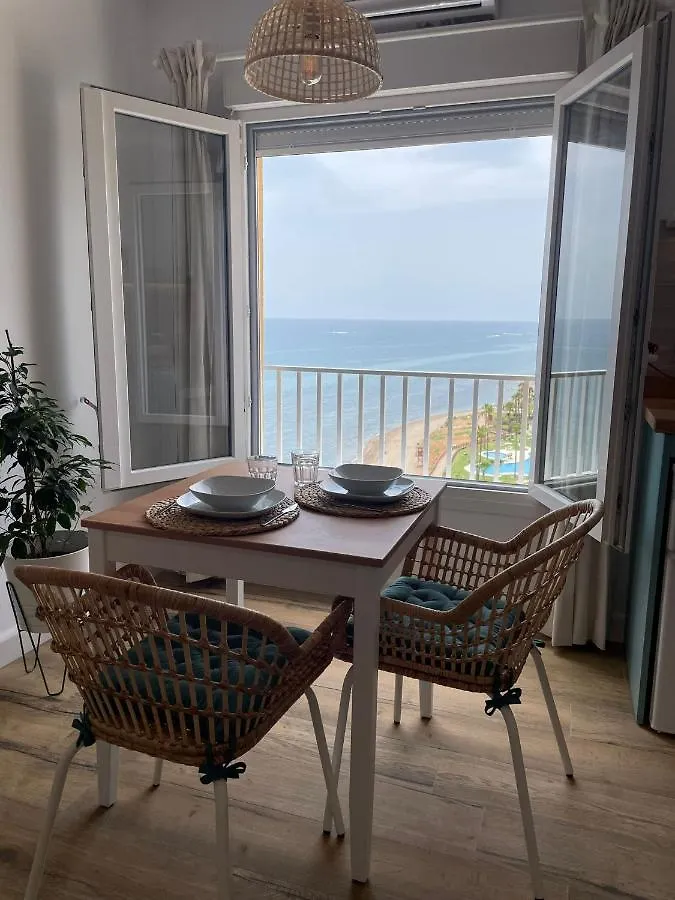 Apartment Studio On The Beach Front Malaga