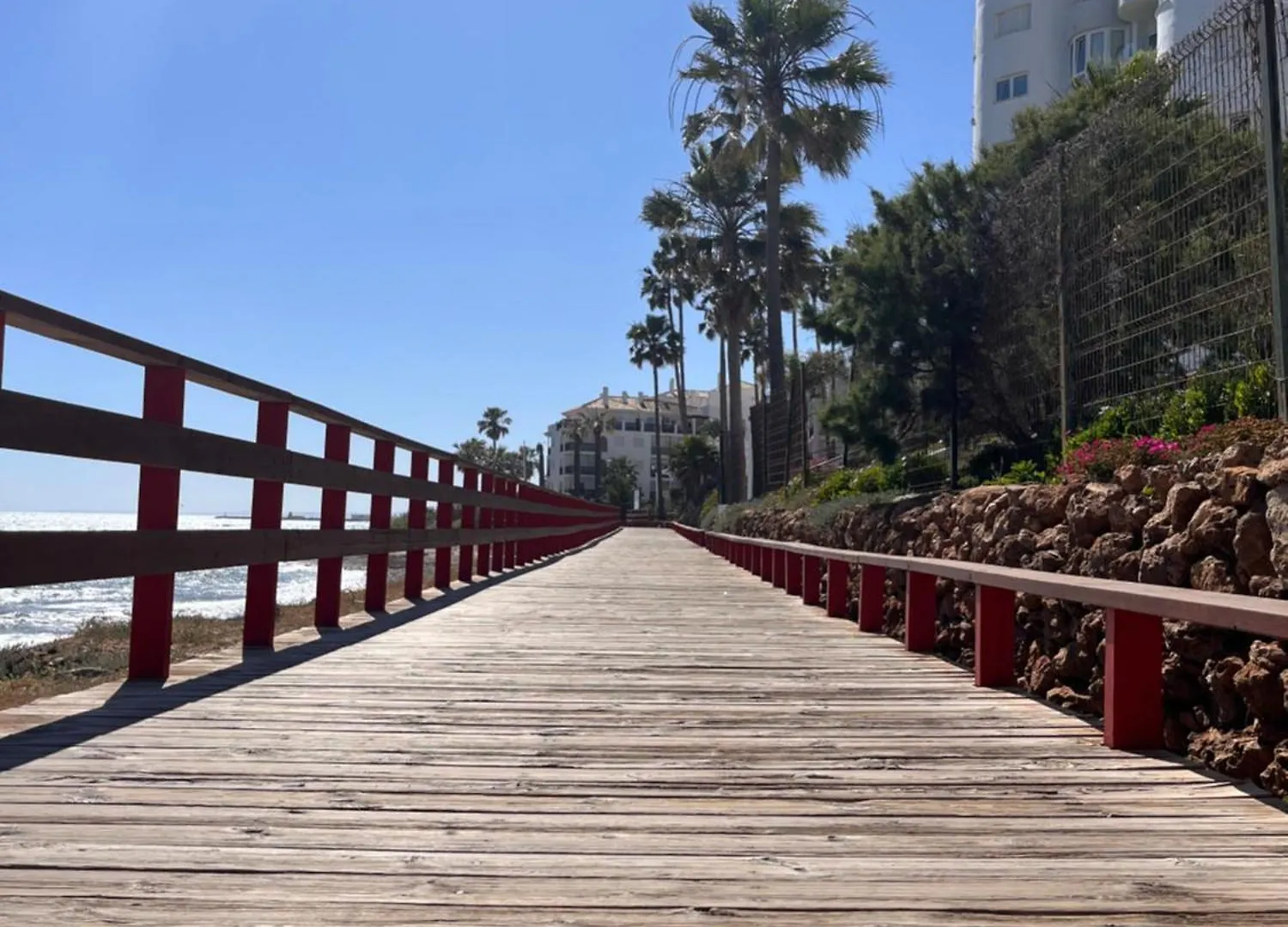 Studio On The Beach Front Malaga Apartment